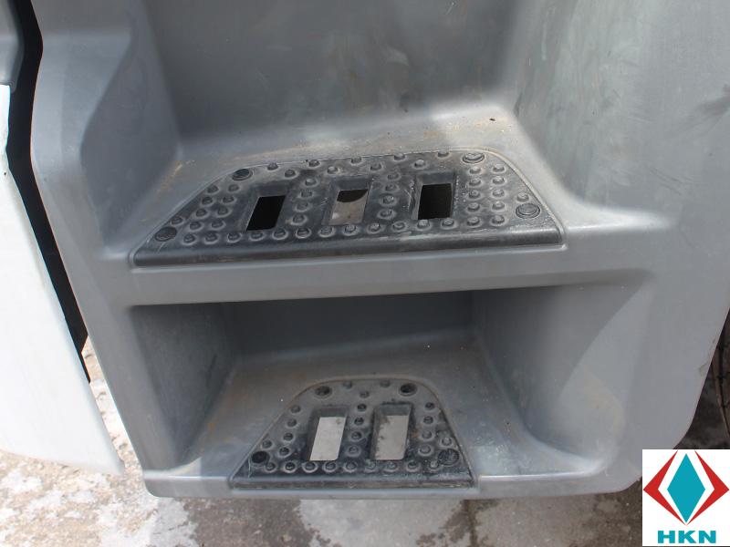 Xe Tải Fuso 3 Chân 13 Tấn Gắn Cẩu Tadano 5 Tấn 5 Khúc
