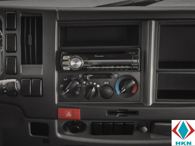 Xe Tải Isuzu FRR90N 4T2 Gắn Cẩu Unic 3 Tấn 6 Khúc