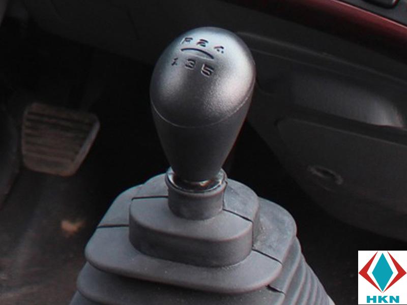 can-gat-so-xe-tai-hyundai-hd120sl-2 Xe cẩu Hyundai HD120SL 6T9 gắn cẩu Tadano TM-ZE303MH