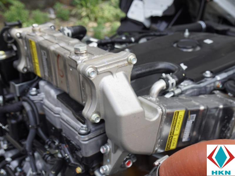 Xe Tải Isuzu NPR85K 2 Tấn Gắn Cẩu Unic 3 Tấn 5 Khúc