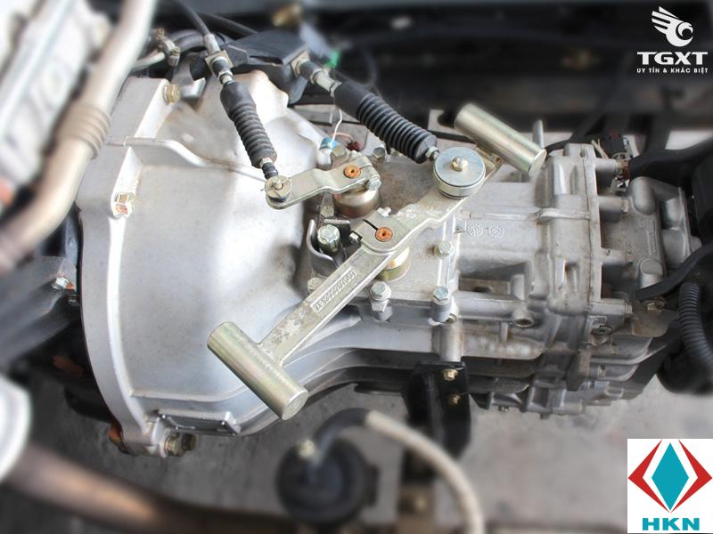 Xe Cẩu Veam VT650 5 Tấn Gắn Cẩu Unic URV344