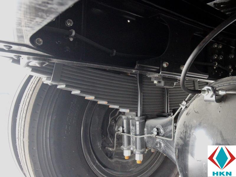 Xe Tải Hino FL8JW7A 3 Chân 13 Tấn Gắn Cẩu Unic URV555
