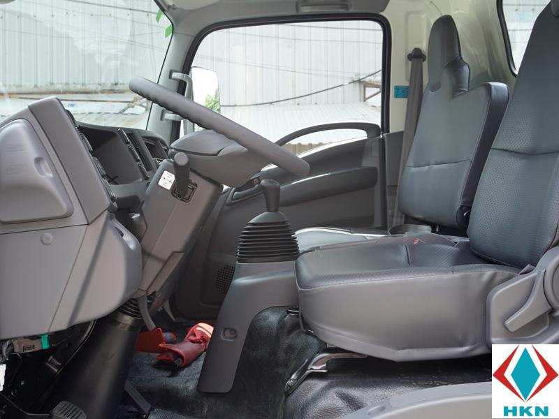 Xe Tải Isuzu 6T4 FVR34Q Gắn Cẩu Unic 5 Tấn 4 Khúc