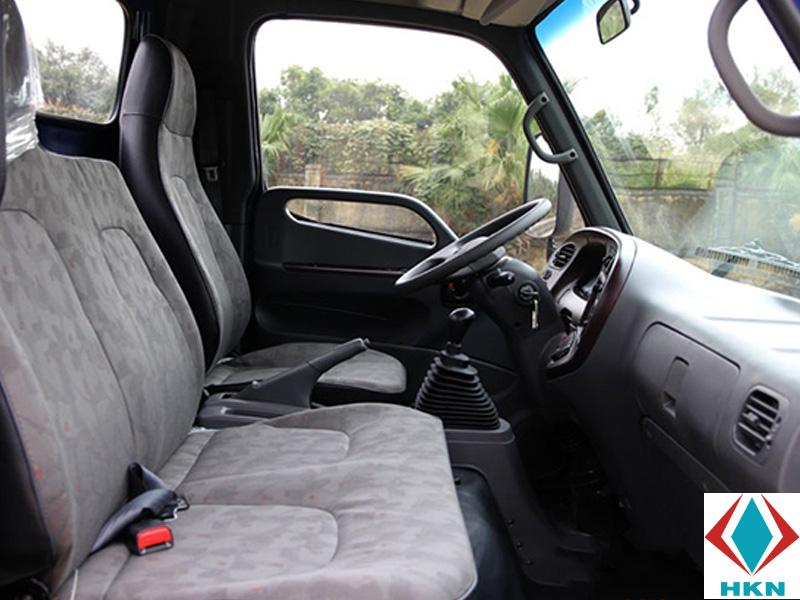 noi-that-xe-tai-hyundai-hd120sl-2 Xe cẩu Hyundai HD120SL 6T9 gắn cẩu Tadano TM-ZE303MH