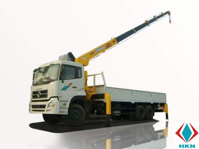 Xe Cẩu Dongfeng C260 3 Chân 8T6 Gắn Cẩu Soosan SCS746L