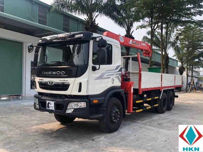 Xe Tải Daewoo HU6AA Gắn Cẩu Unic URV550 13T8