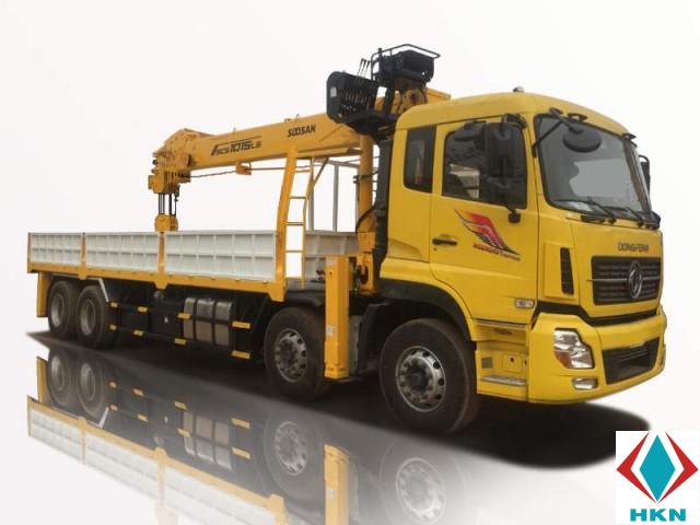 Xe Cẩu Dongfeng 4 Chân 11T5 Gắn Cẩu Soosan SCS1015LS