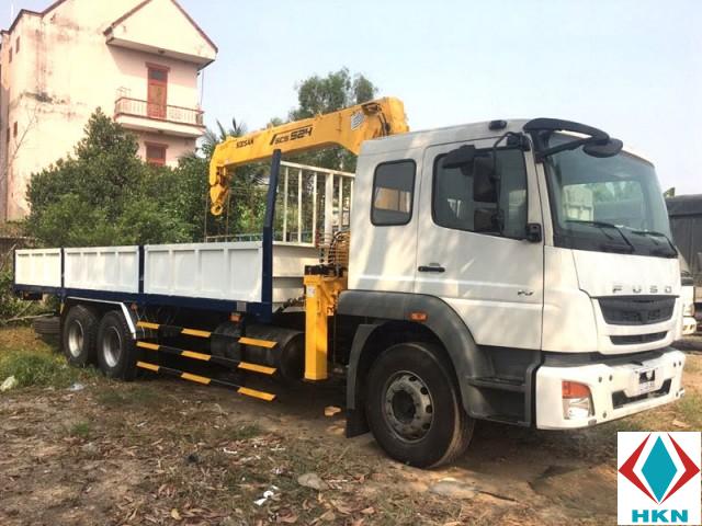 Xe Tải FUSO 3 Chân 12 Tấn Gắn Cẩu Soosan 5 Tấn 4 Khúc