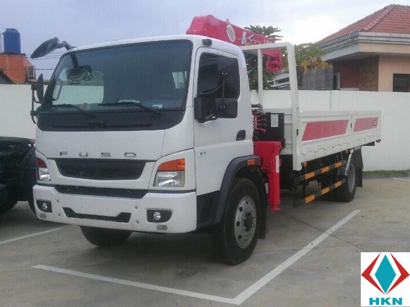 Xe Tải Fuso 5T5 Gắn Cẩu Unic 3 Tấn 4 Khúc