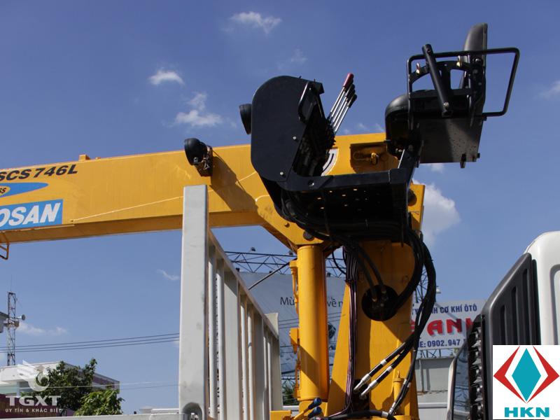 Xe Cẩu Hino FL8JT7A 3 Chân 13 Tấn Gắn Cẩu Soosan SCS524