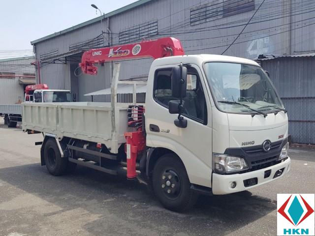 Xe Tải Hino 1T2 XZU650 Gắn Cẩu Unic 2 Tấn 3 Khúc URV233