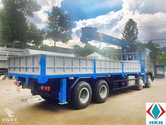 Xe Tải Howo 4 Chân 11 Tấn Gắn Cẩu Dongyang SS2725LB 10 Tấn 6 Khúc