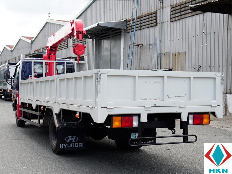 xe-tai-hyundai-hd120sl-gan-cau-unic-340-h2
