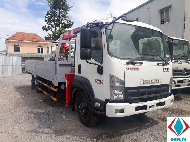 Xe Tải Isuzu FRR90N 5 Tấn Gắn Cẩu Unic 3 Tấn 4 Khúc