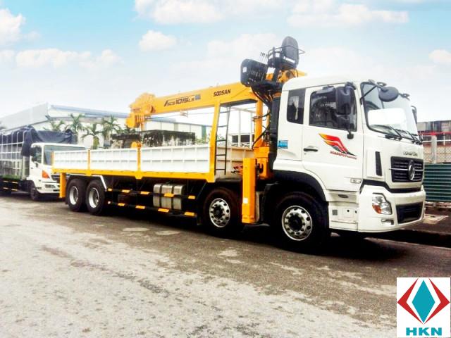 Xe Cẩu Dongfeng L310 11 Tấn Gắn Cẩu Sosan SCS-1015LS