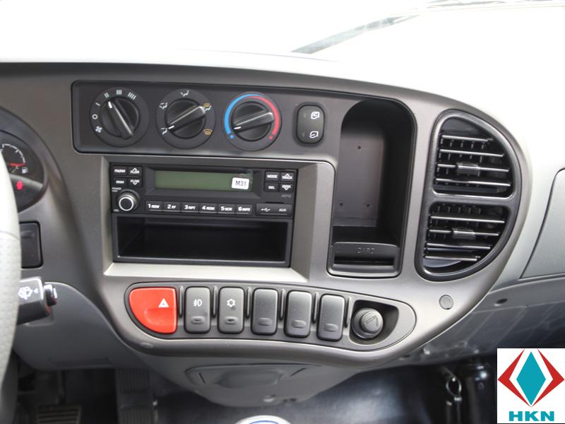bang-dieu-khien-trung-tam-xe-tai-new-mighty-n250sl Xe Tải Chở Gia Cầm Hyundai New Mighty N250SL 2 Tấn