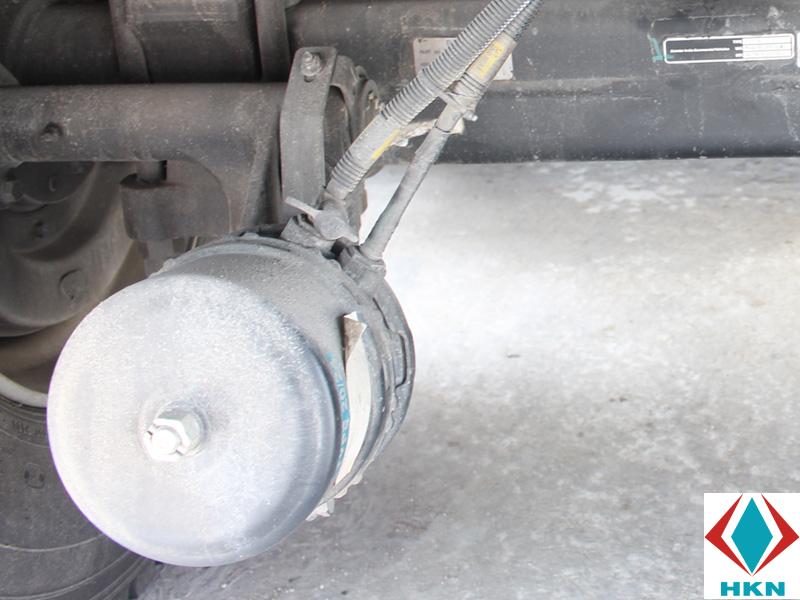 Xe Tải Fuso FJ 13 Tấn 3 Chân Chở Gia Súc