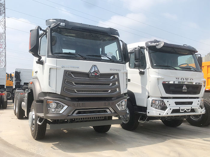 XE BỒN TRỘN BÊ TÔNG HOWO 3 CHÂN HOWO NX 350 ĐỘNG CƠ MAN